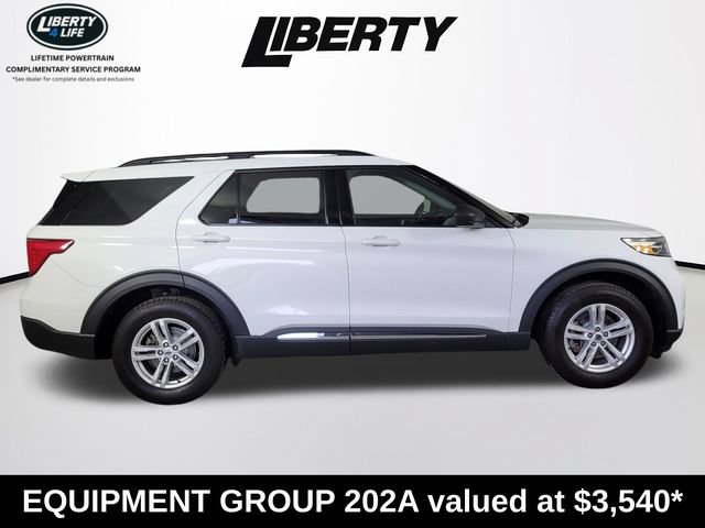 Certified 2021 Ford Explorer XLT w/ Equipment Group 202A AWD/4WD image 2