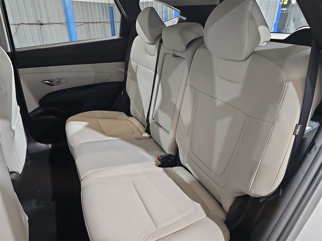 New 2026 Hyundai Tucson SE image 13