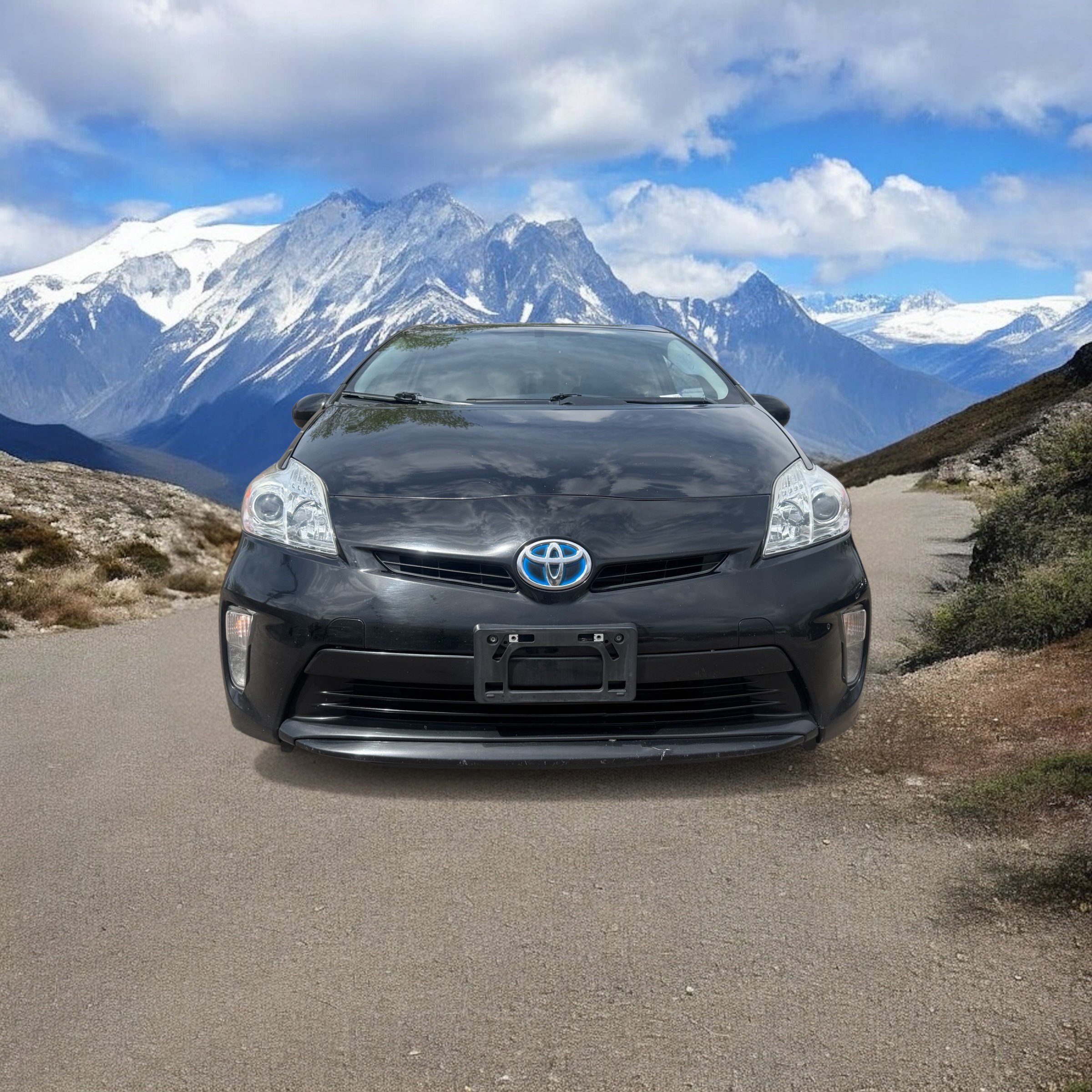 Used 2015 Toyota Prius Four image 8