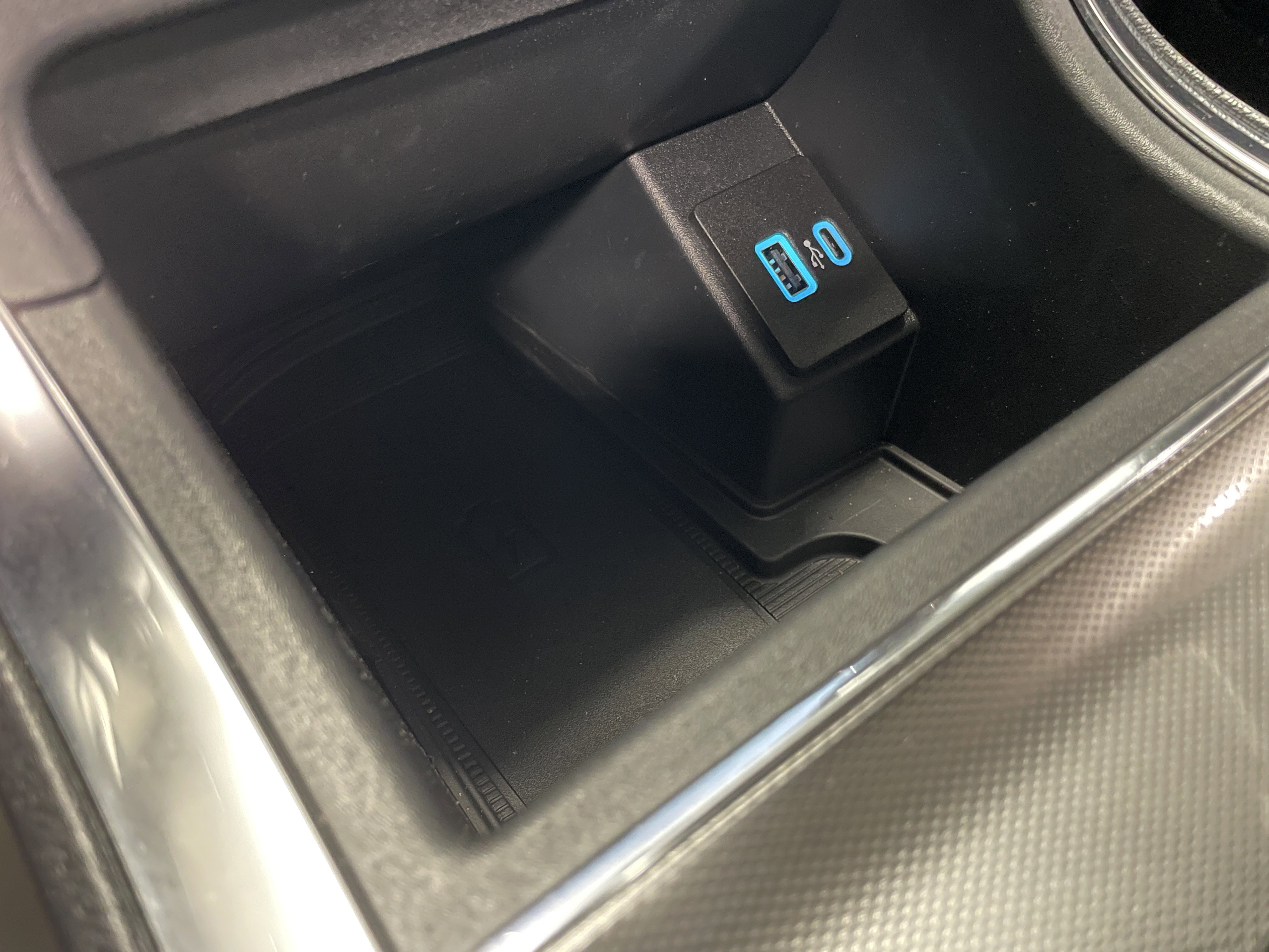 Used 2024 Ford Edge ST w/ Equipment Group 401A image 15