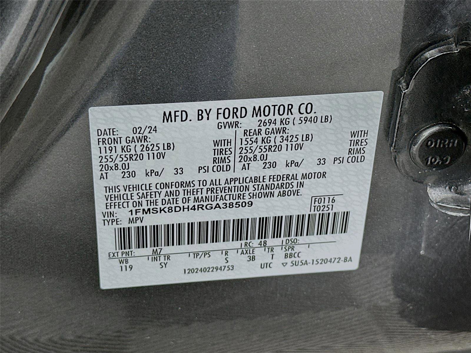 Used 2024 Ford Explorer XLT w/ Equipment Group 202A AWD/4WD image 24
