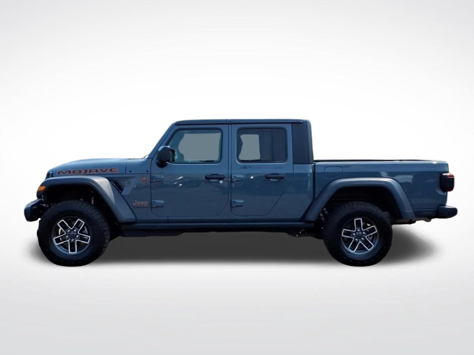 Used 2026 Jeep Gladiator Mojave AWD/4WD image 2