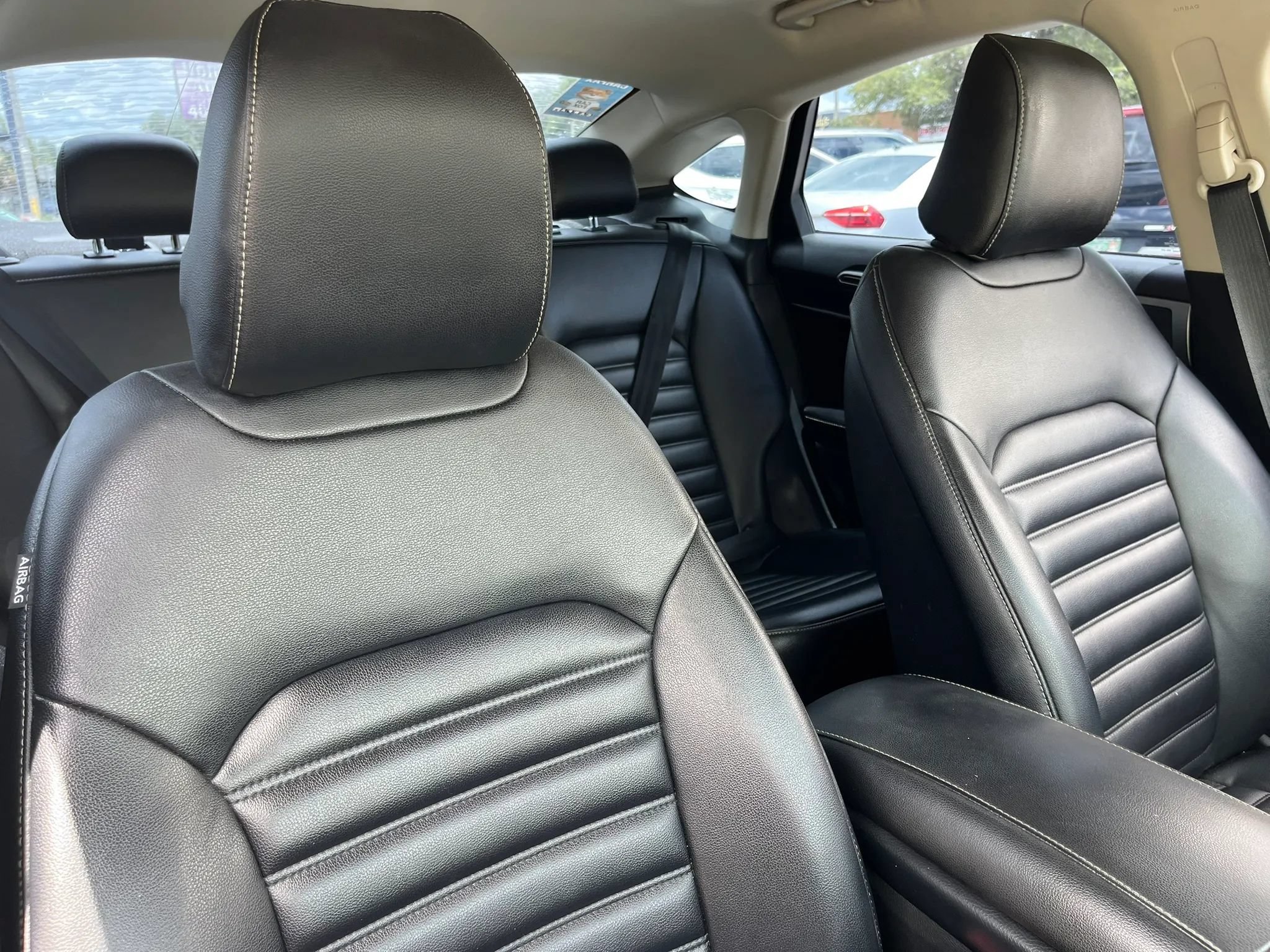 Used 2020 Ford Fusion SEL FWD image 27