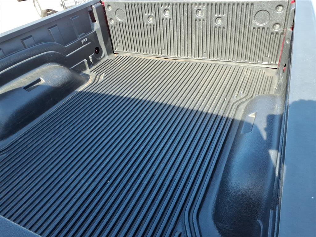 Used 2020 RAM 1500 Classic SLT image 11