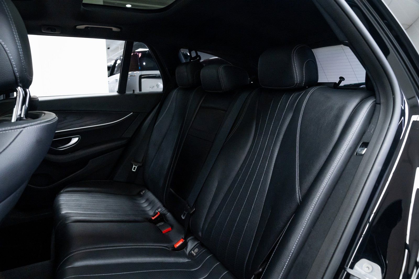 Used 2017 Mercedes-Benz E 400 E 400 image 21