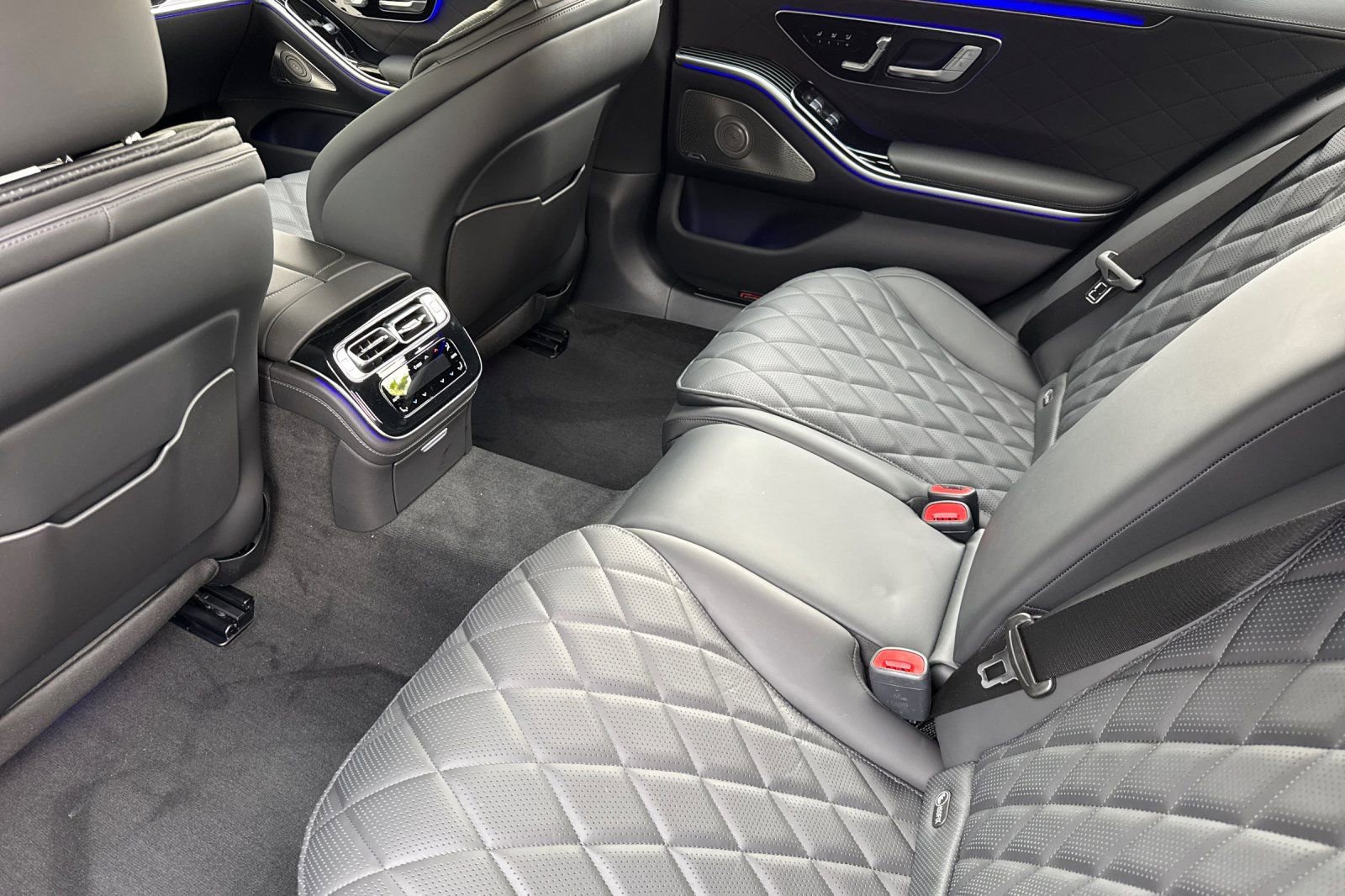 New 2026 Mercedes-Benz S 580 4MATIC Sedan image 13