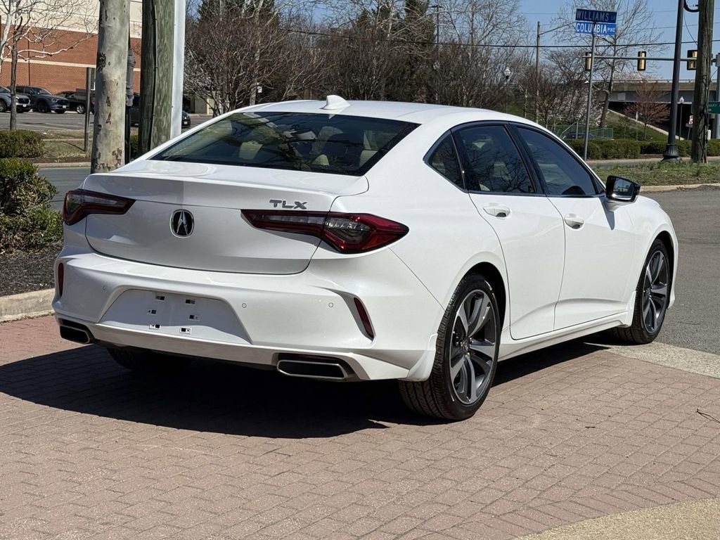 Certified 2025 Acura TLX w/ Technology Package image 6