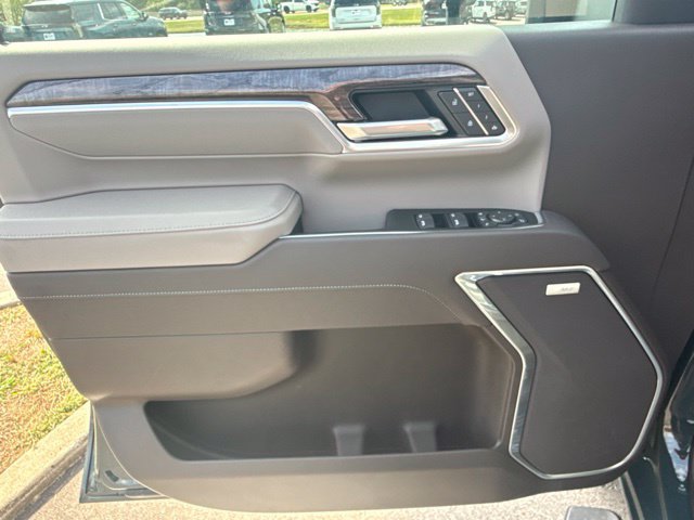 New 2026 Chevrolet Silverado 3500 LTZ w/ LTZ Premium Package AWD/4WD image 19