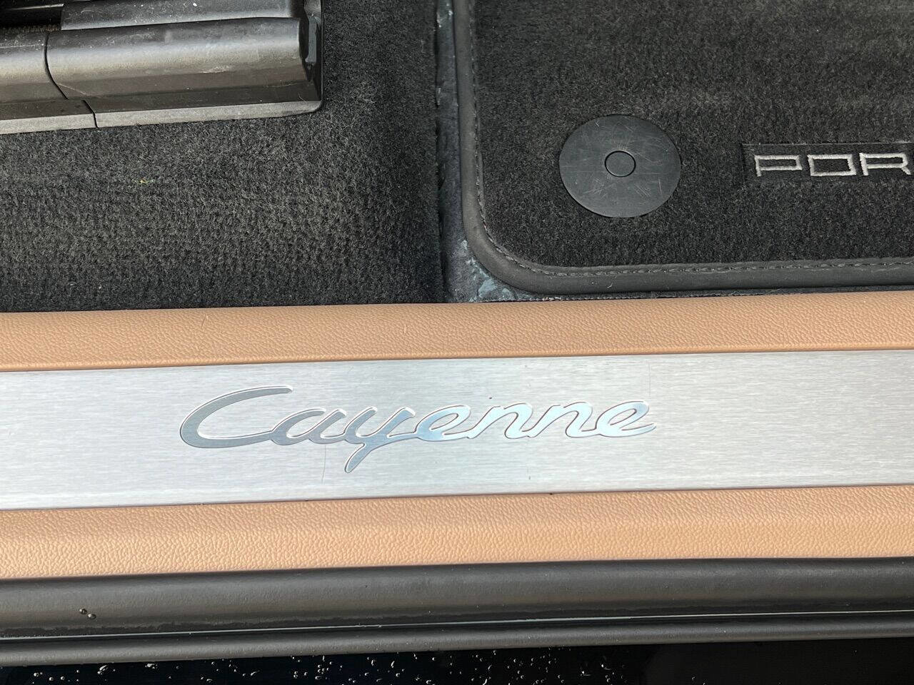 Used 2019 Porsche Cayenne image 42