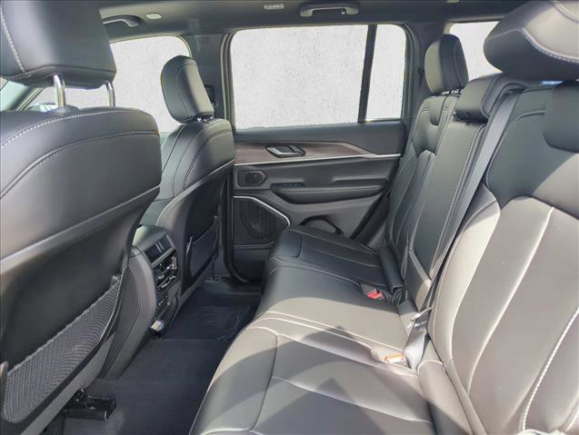New 2026 Jeep Grand Cherokee Limited RWD image 13