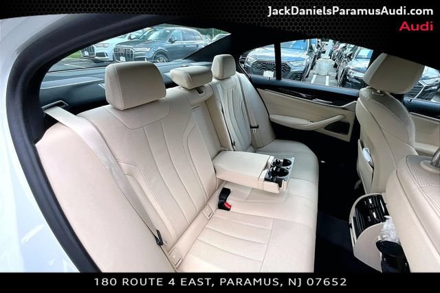 Used 2021 BMW 530e xDrive w/ Premium Package AWD/4WD image 19
