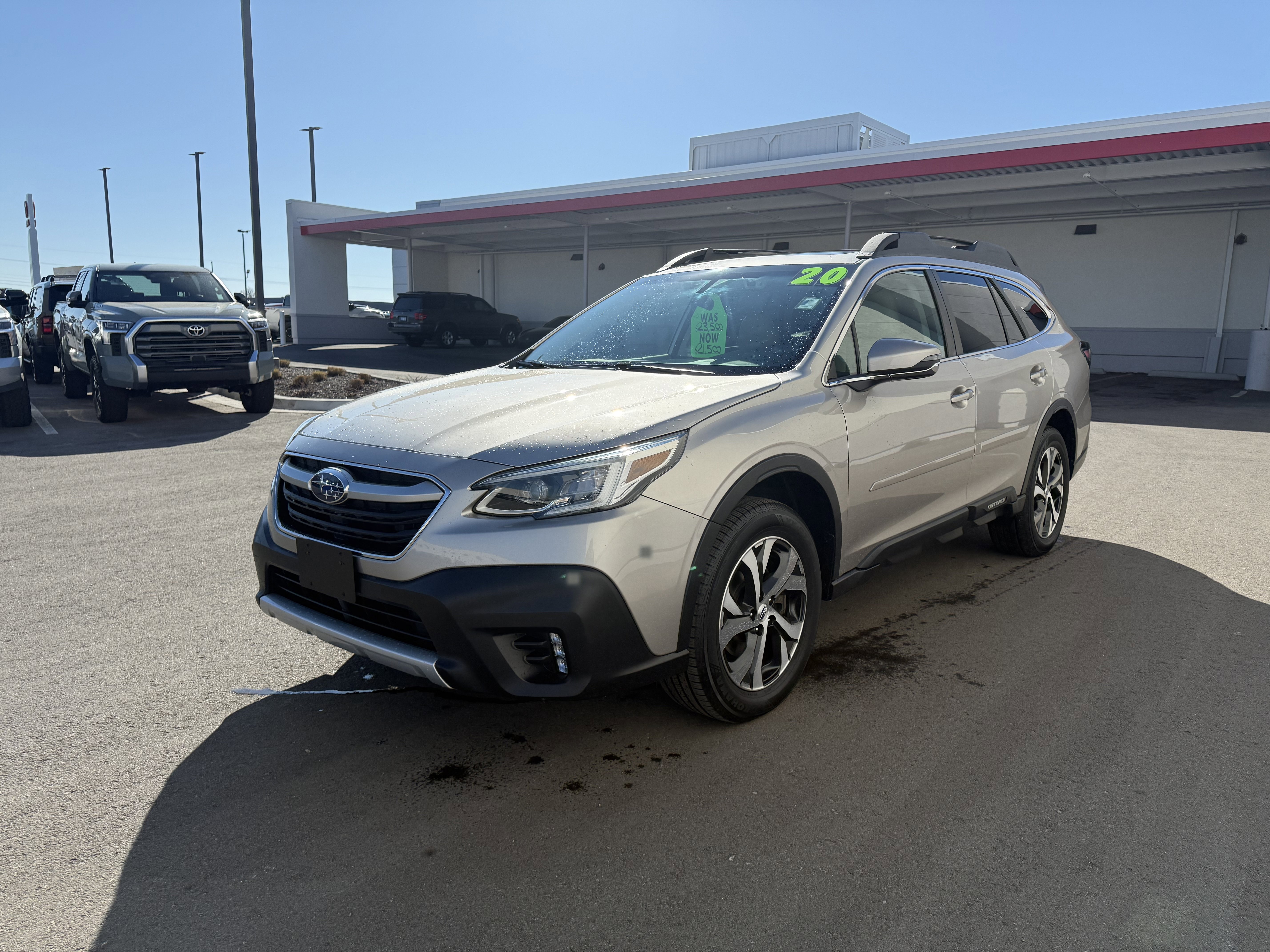 Used 2020 Subaru Outback Limited image 26