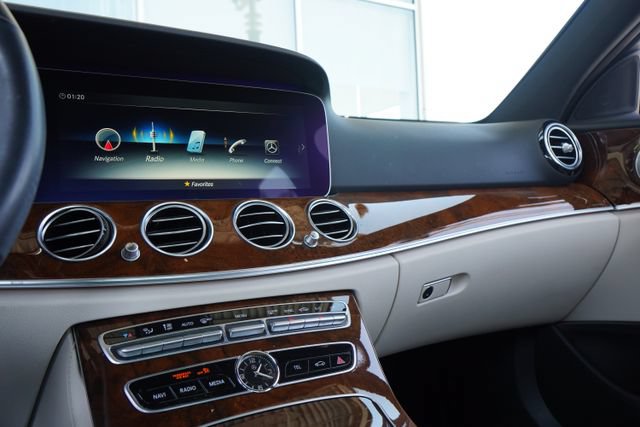 Used 2019 Mercedes-Benz E 300 image 20