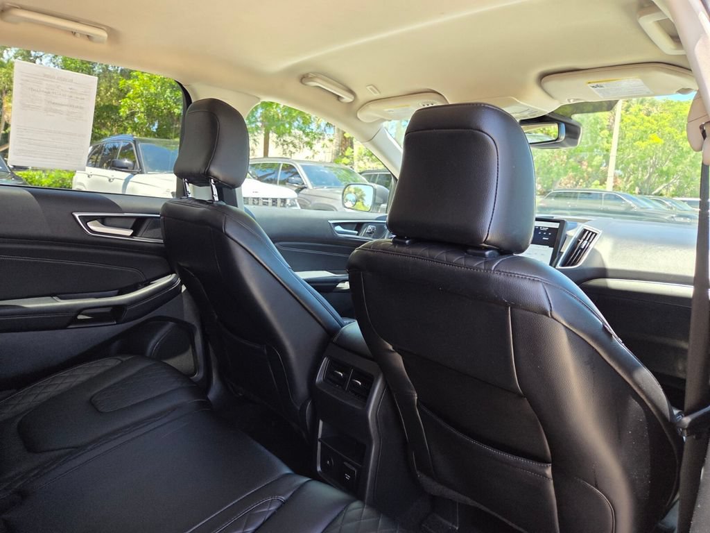 Used 2023 Ford Edge Titanium AWD/4WD image 17