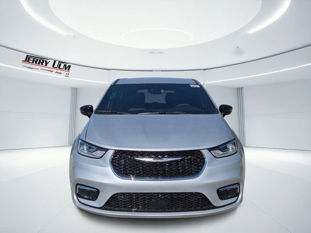 New 2026 Chrysler Pacifica Select FWD image 8