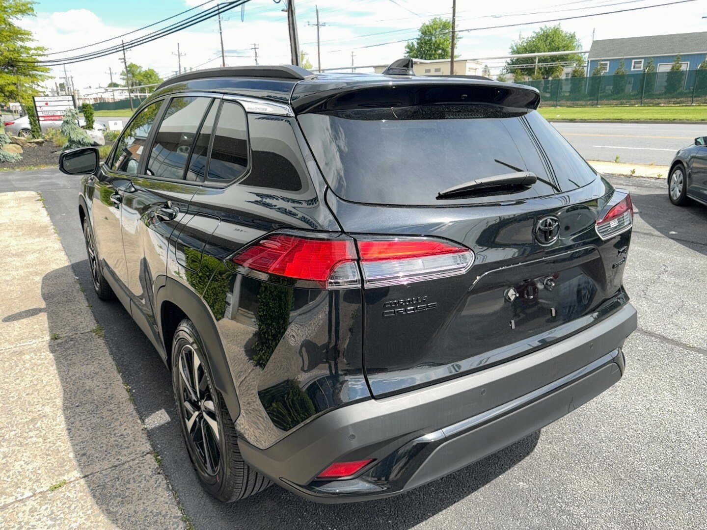 Used 2024 Toyota Corolla Cross AWD Hybrid image 4