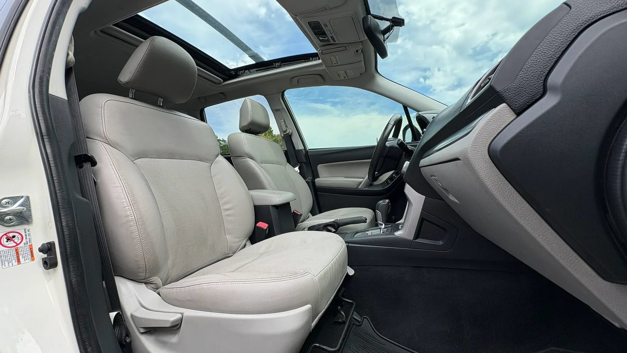 Used 2016 Subaru Forester 2.5i Limited AWD/4WD image 28