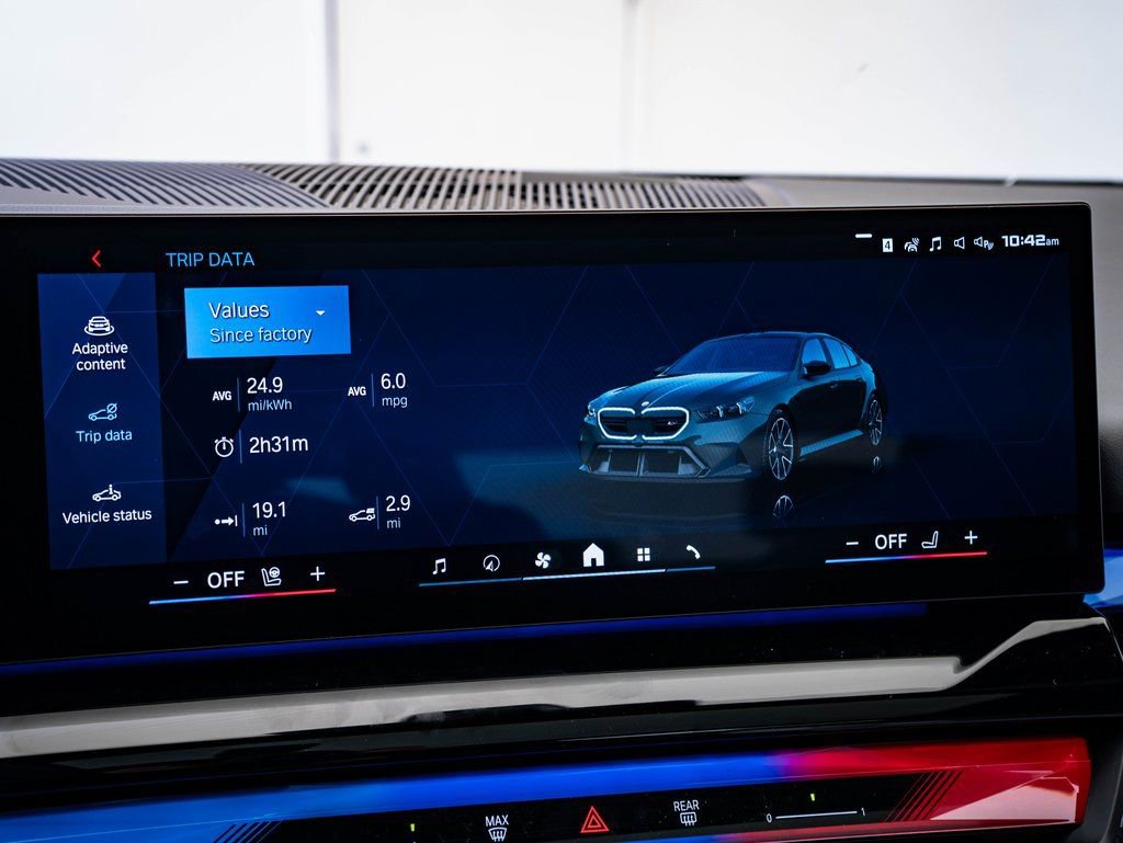 New 2026 BMW M5 w/ Executive Package AWD/4WD image 32