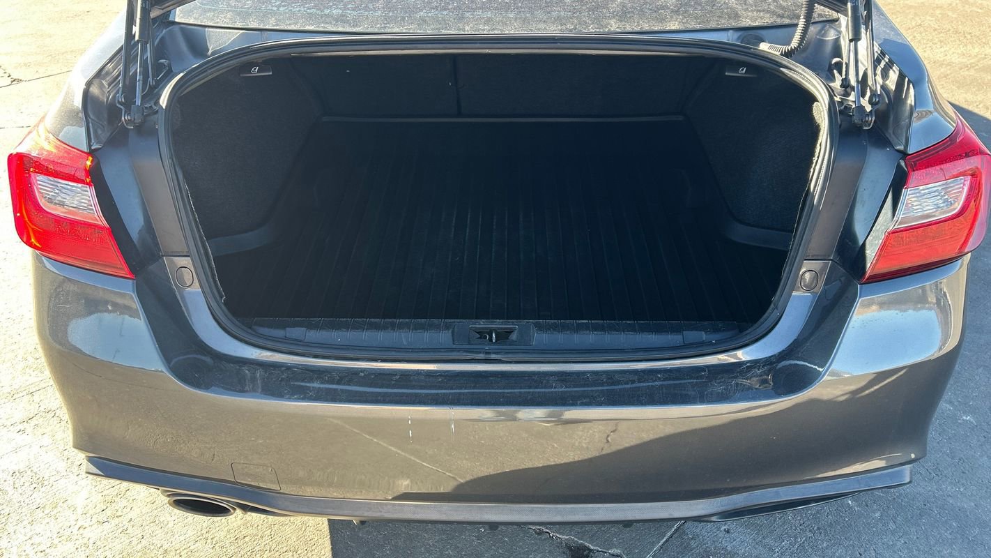 Used 2019 Subaru Legacy 2.5i Premium image 12