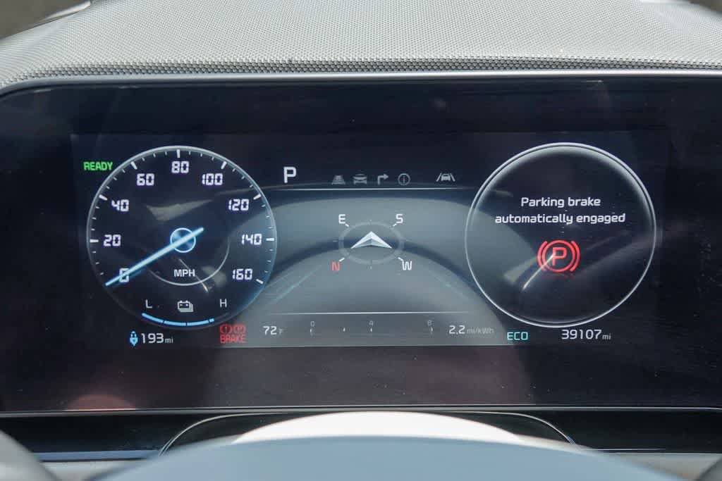 Certified 2023 Kia Niro Wind FWD image 22