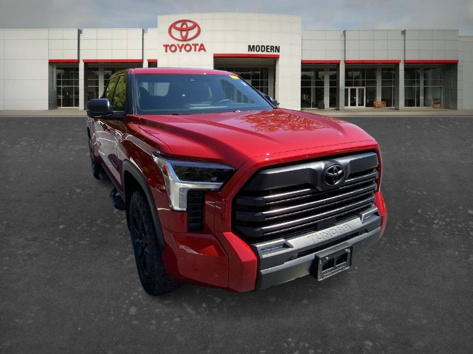 Used 2025 Toyota Tundra SR5 w/ SR5 Premium Package AWD/4WD image 18