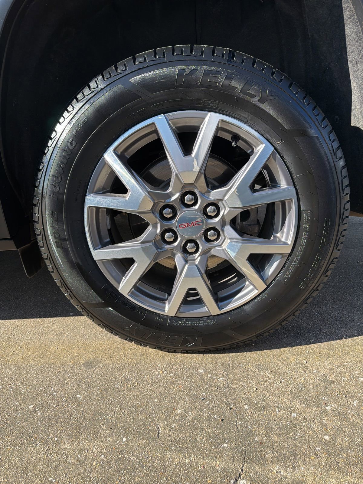 Used 2020 GMC Acadia SLT w/ LPO, Floor Liner Package image 7