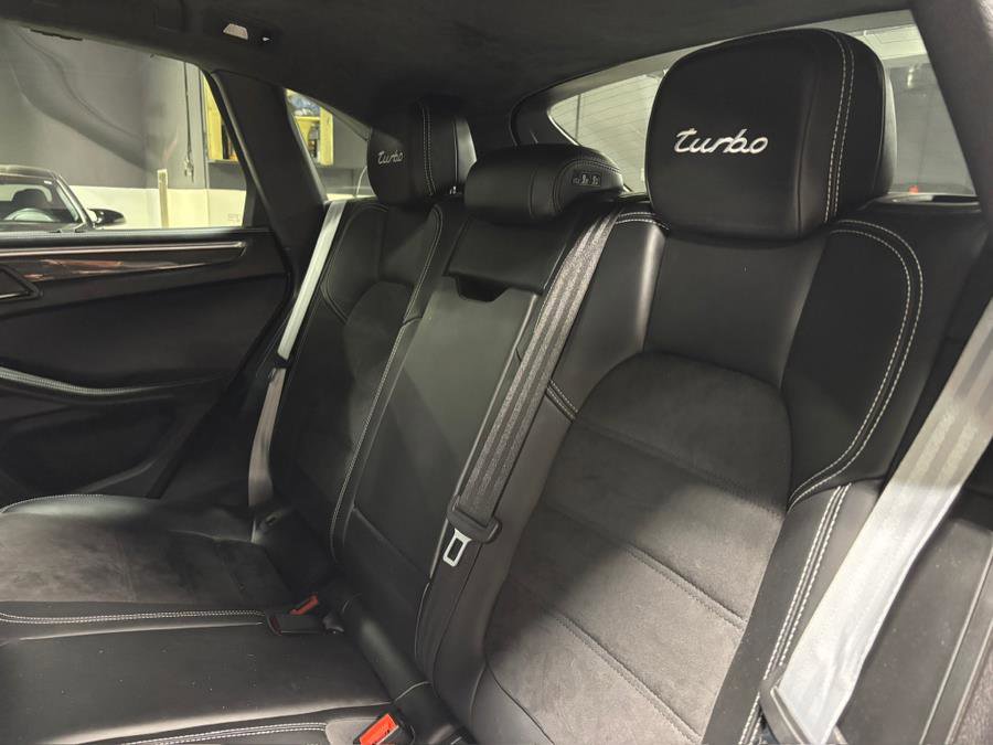 Used 2018 Porsche Macan Turbo image 25
