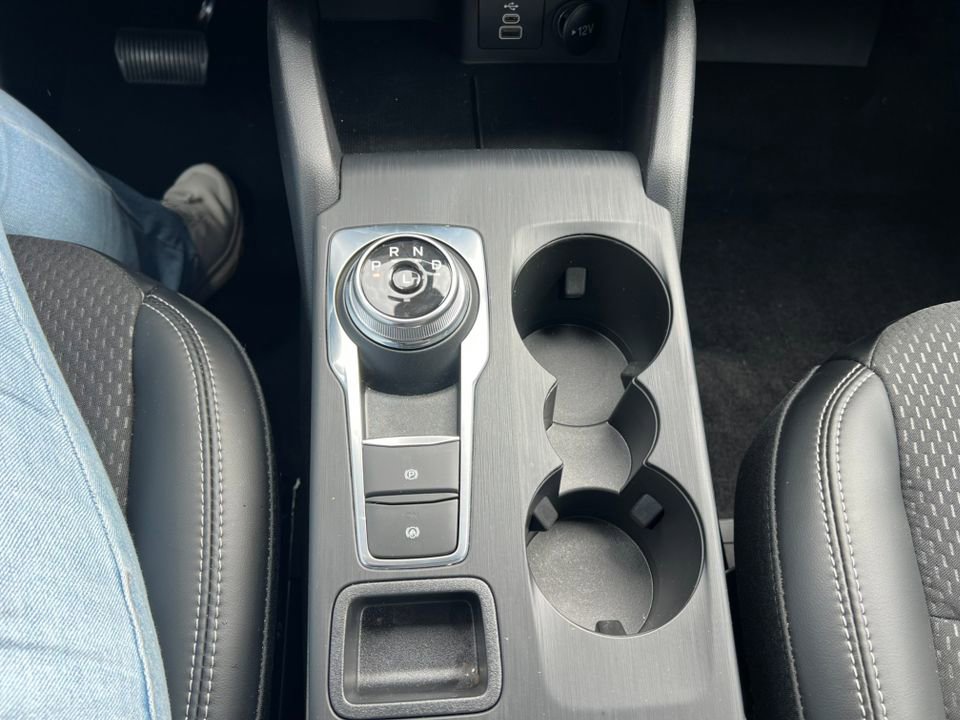 New 2025 Ford Escape SE w/ Class II Trailer Tow Package image 19