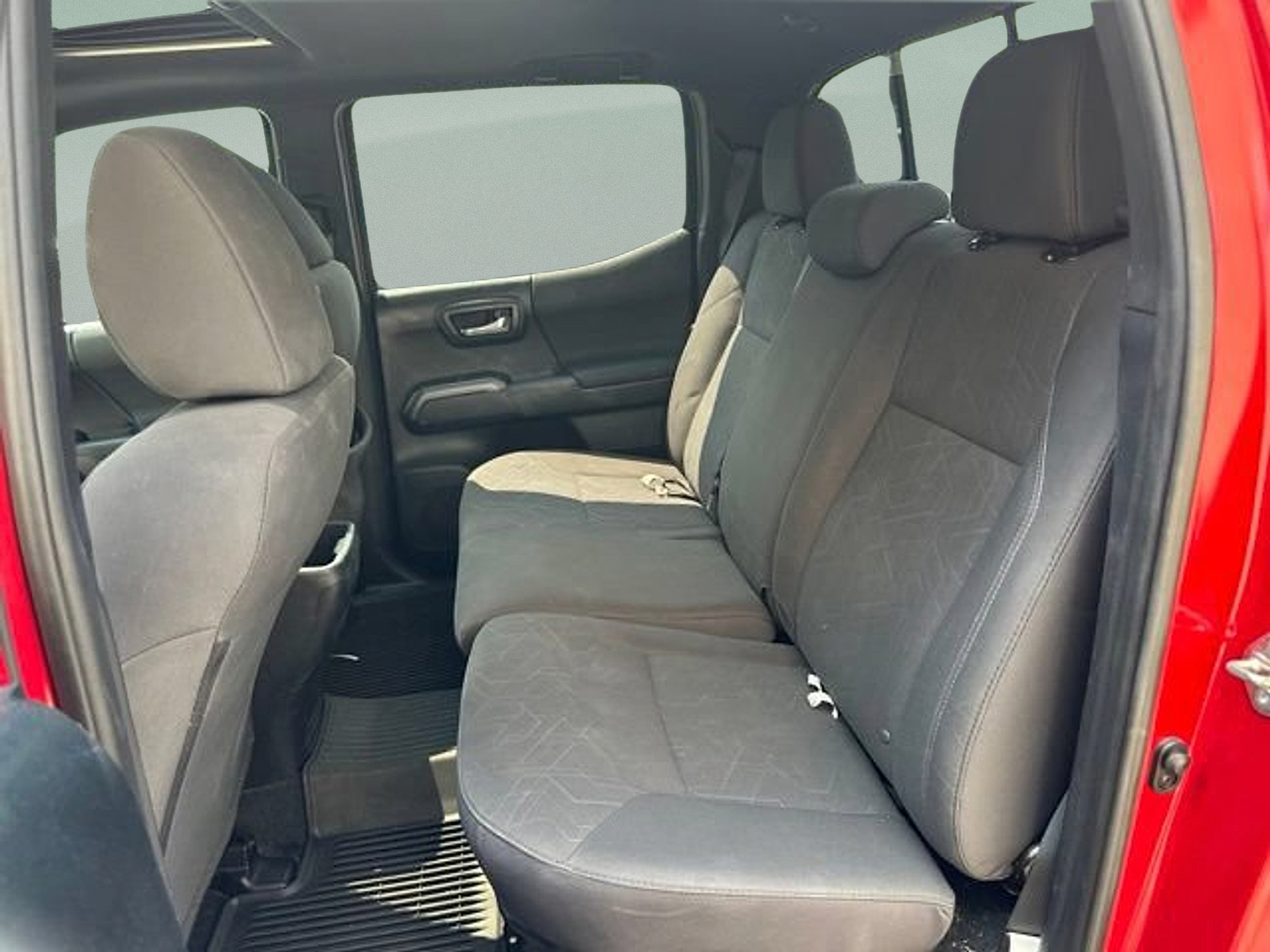 Used 2017 Toyota Tacoma TRD Off-Road w/ Premium & Technology Package AWD/4WD image 13