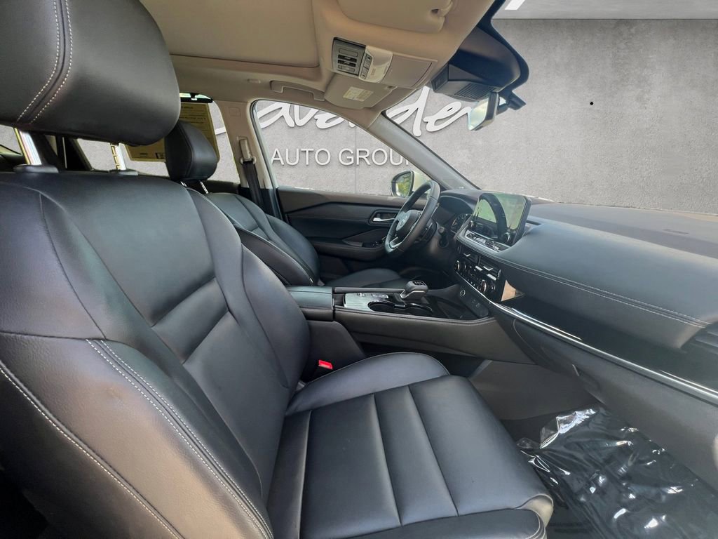 Certified 2023 Nissan Rogue SL w/ SL Premium Package image 24