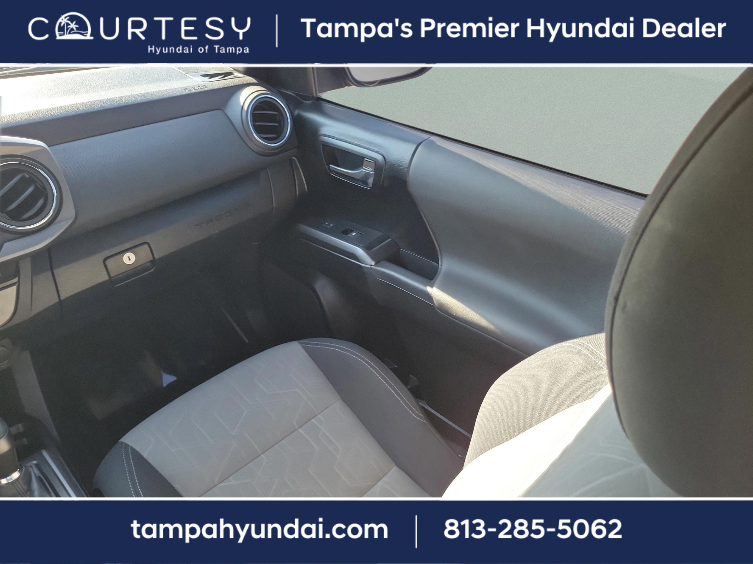 Used 2022 Toyota Tacoma TRD Sport image 13