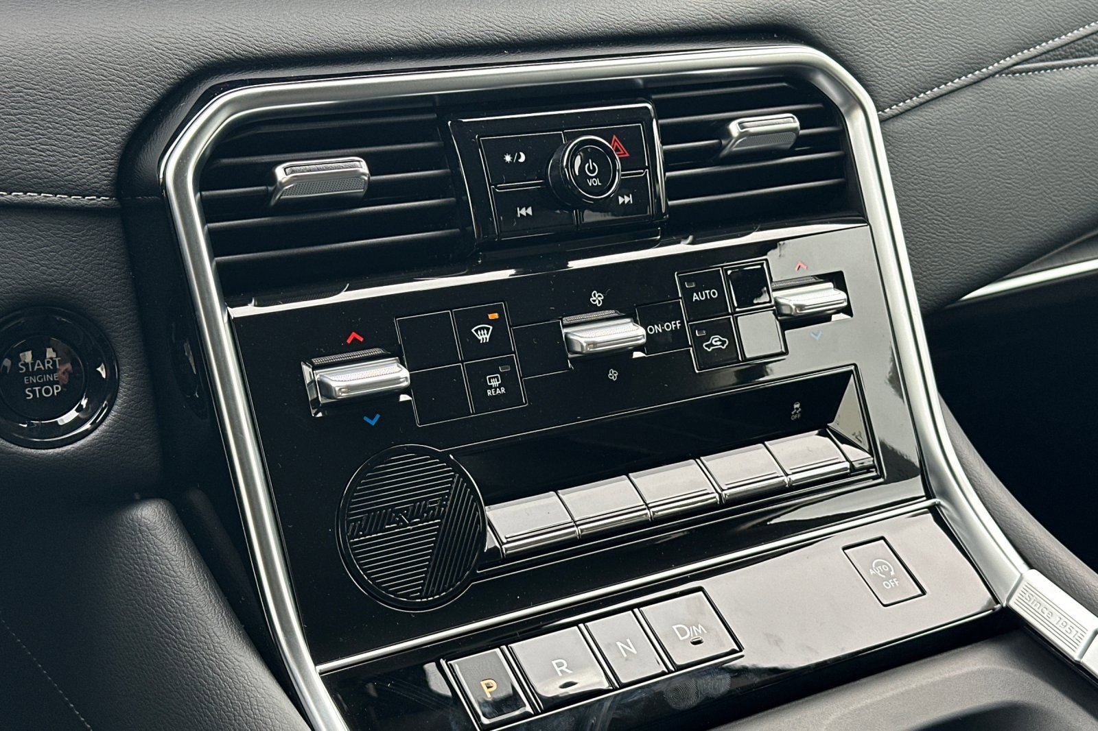 New 2026 Nissan Armada SV image 18