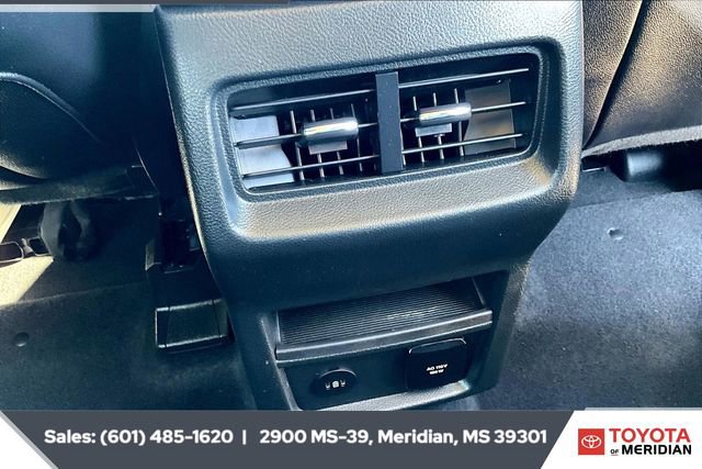 Used 2024 Ford Edge Titanium image 24