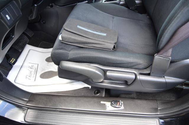 Used 2012 Honda CR-V LX image 29