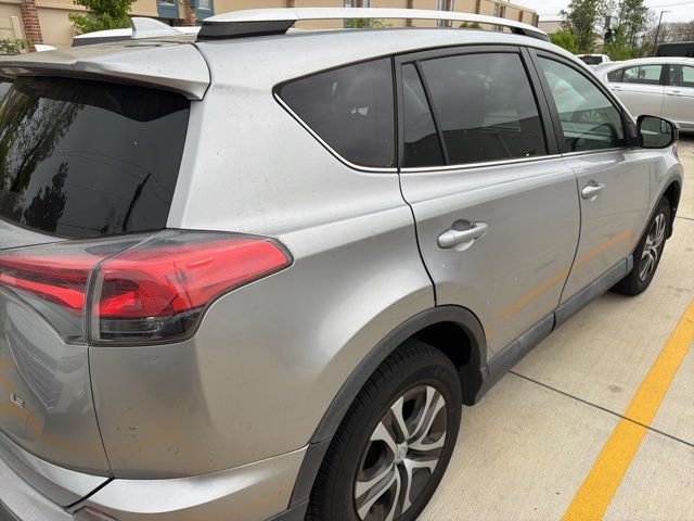 Used 2016 Toyota RAV4 LE image 5