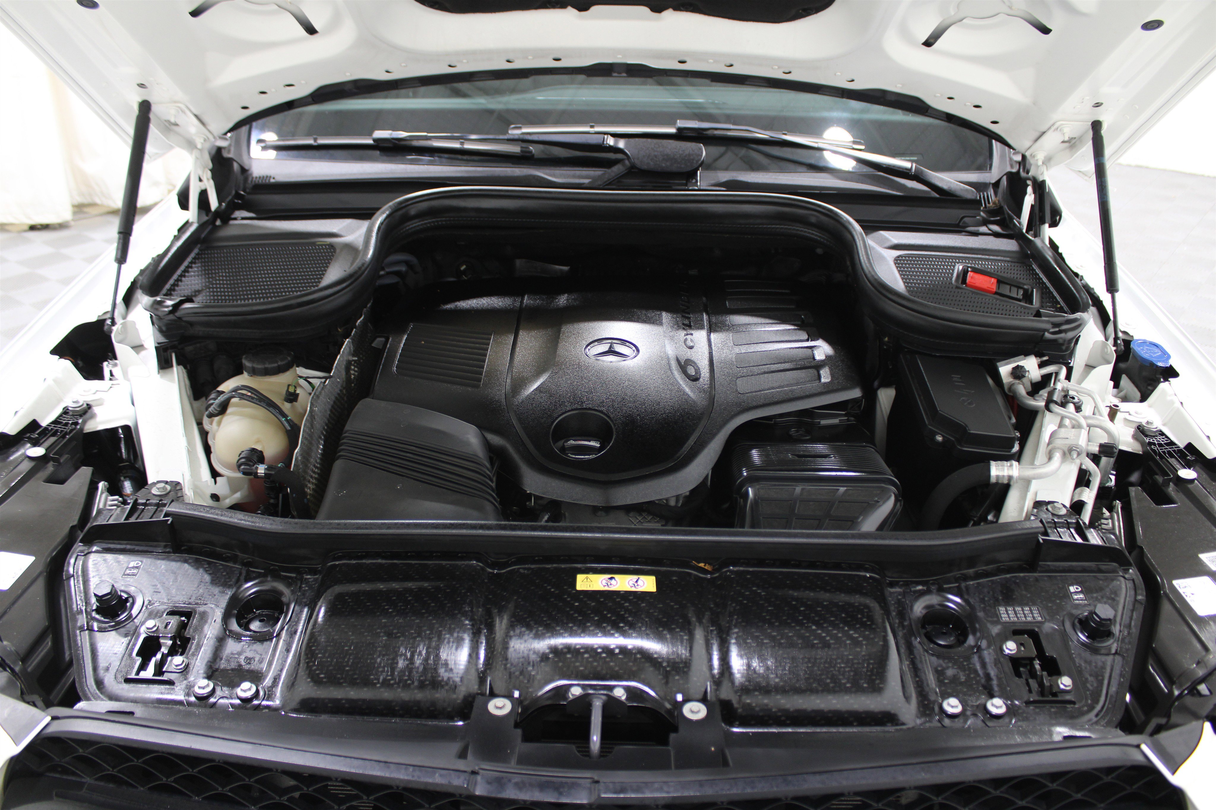 Used 2022 Mercedes-Benz GLS 450 4MATIC image 42