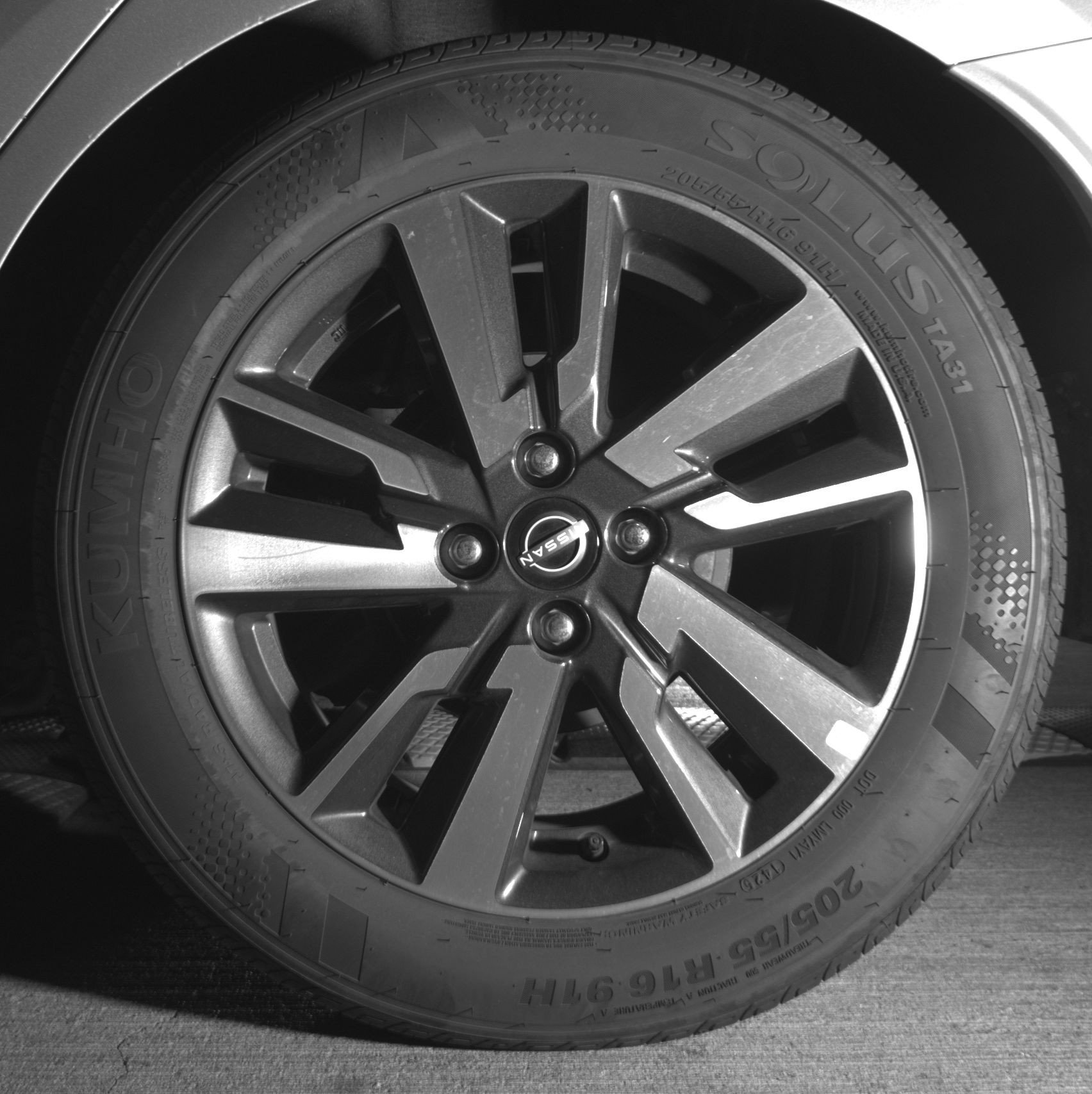 Used 2025 Nissan Versa SV image 14