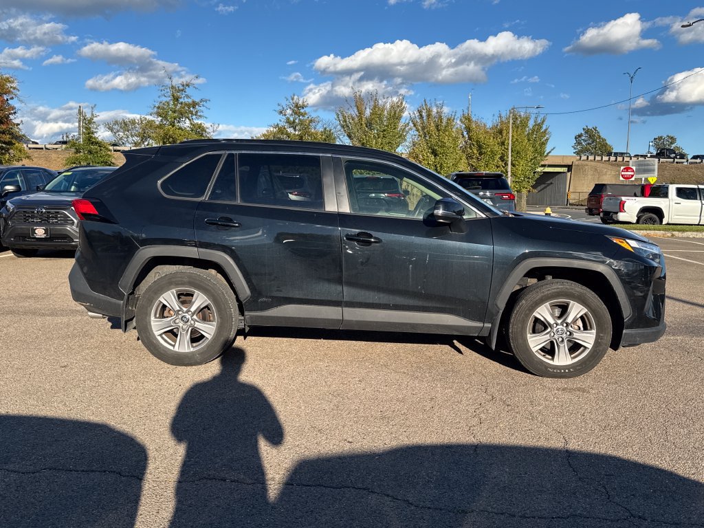 Used 2023 Toyota RAV4 XLE w/ Convenience Package AWD/4WD image 8