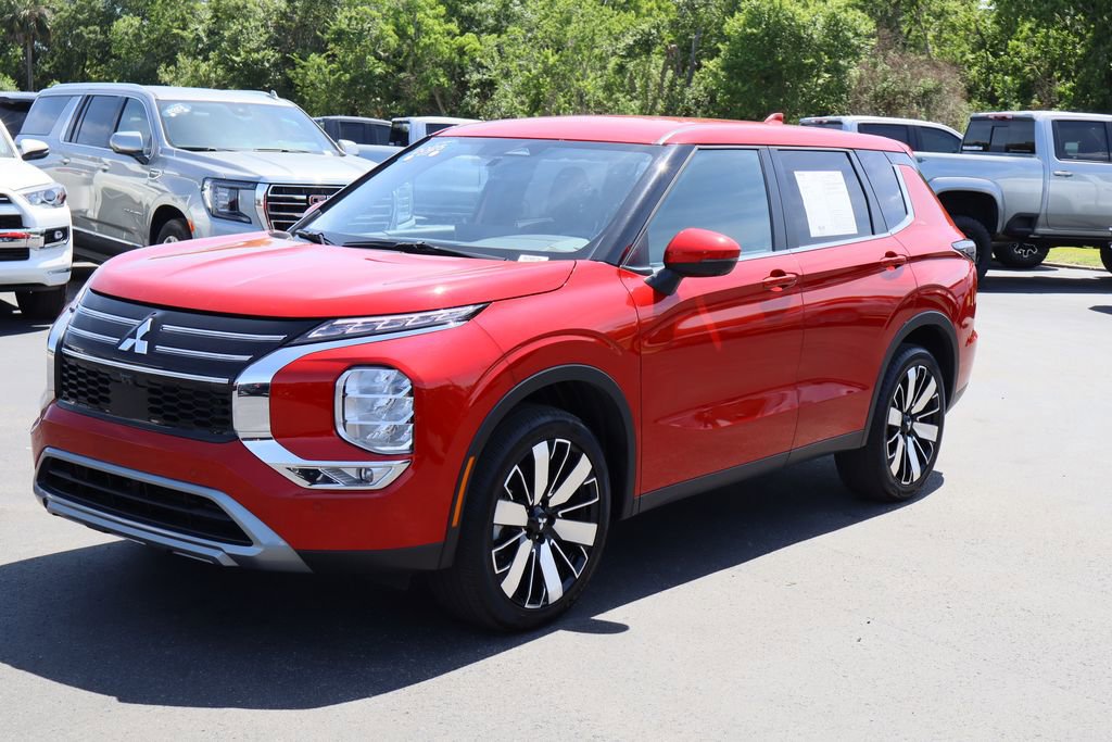 Used 2025 Mitsubishi Outlander SE FWD image 5