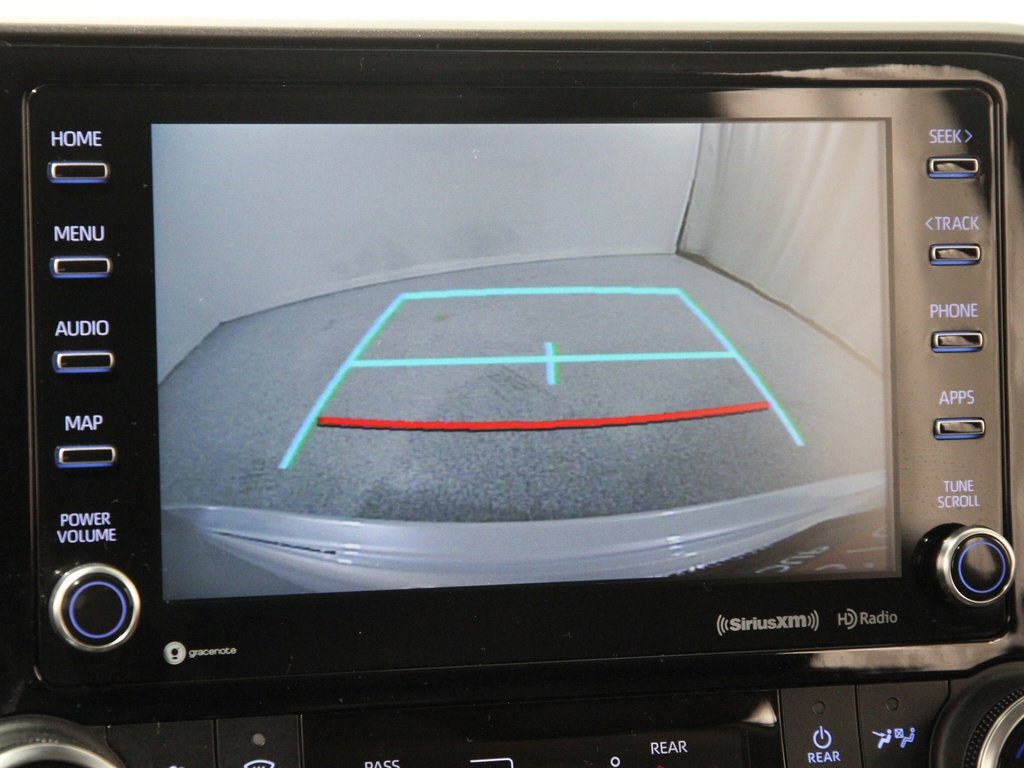 Used 2022 Toyota Highlander XLE image 11