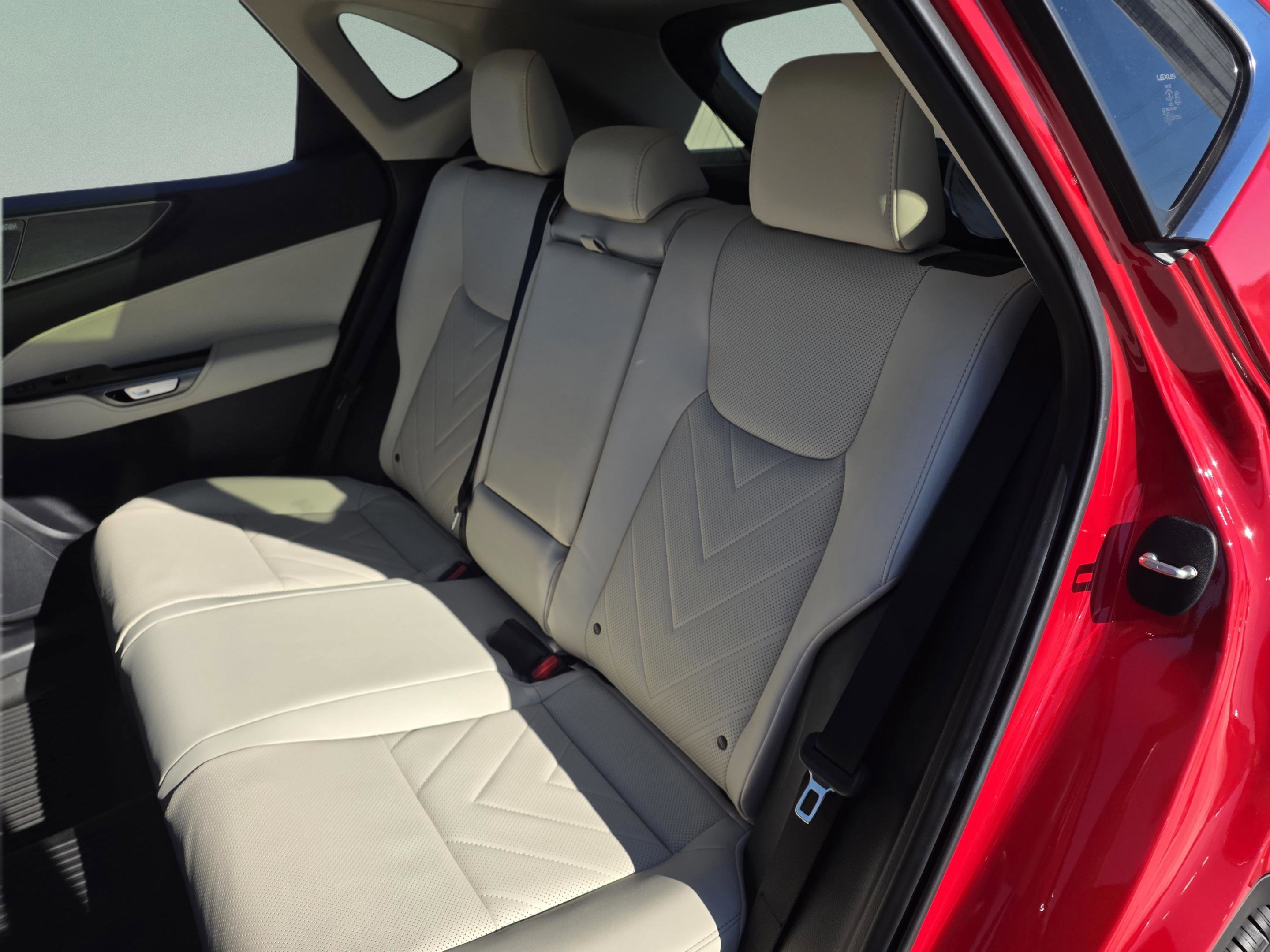 Used 2025 Lexus NX 450h+ AWD w/ Luxury Package image 19