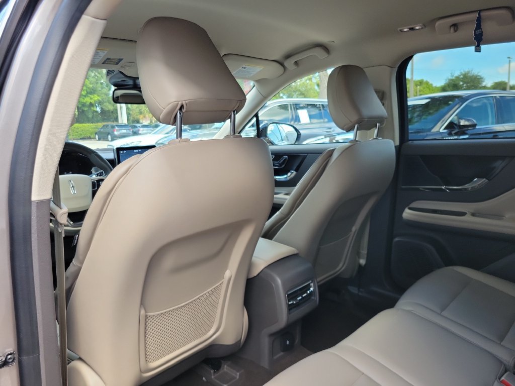Certified 2021 Lincoln Corsair FWD image 9
