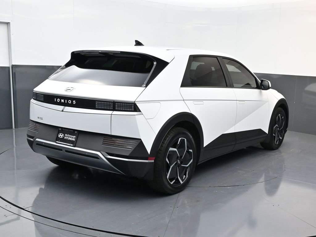 Used 2024 Hyundai Ioniq 5 SEL image 3