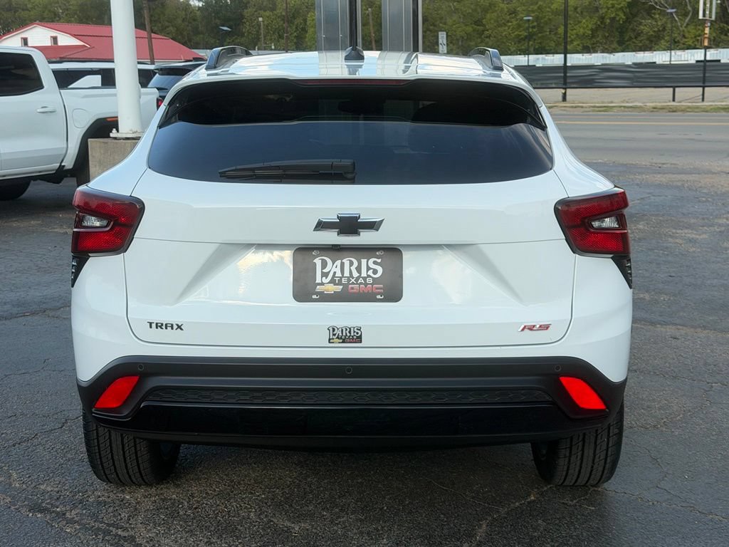 Used 2025 Chevrolet Trax RS w/ Driver Confidence Package FWD image 5