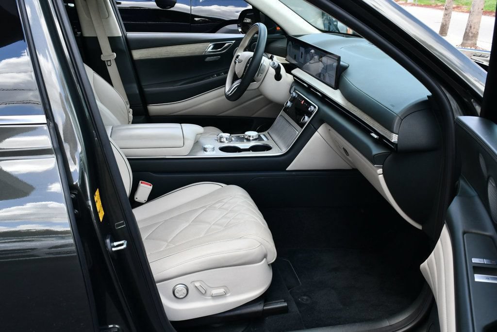Used 2025 Genesis GV80 3.5T Prestige AWD/4WD image 21