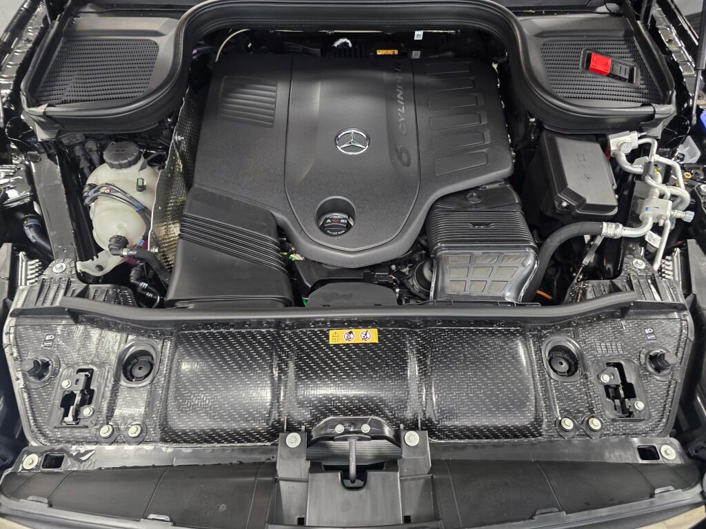 New 2026 Mercedes-Benz GLS 450 4MATIC image 10