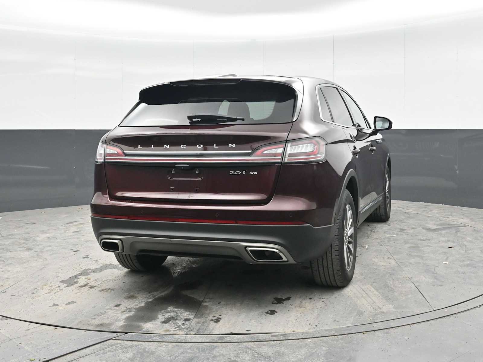 Used 2019 Lincoln Nautilus Select AWD/4WD image 8