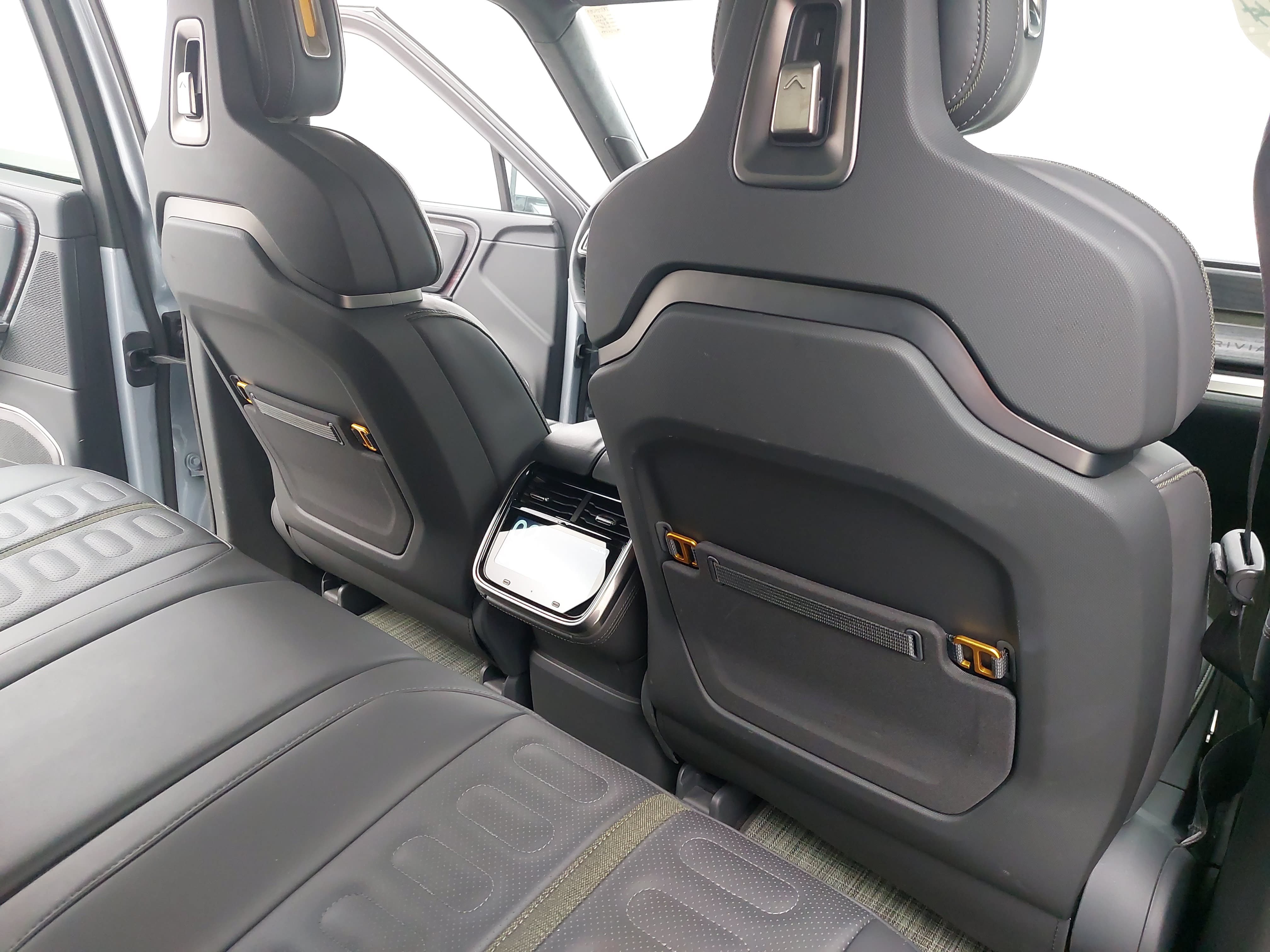 Used 2023 Rivian R1T Adventure Dual AWD/4WD image 13
