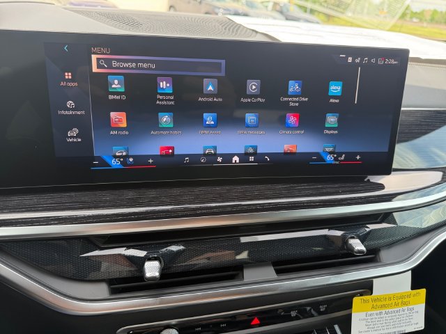 New 2026 BMW X5 xDrive40i w/ M Sport Package AWD/4WD image 23