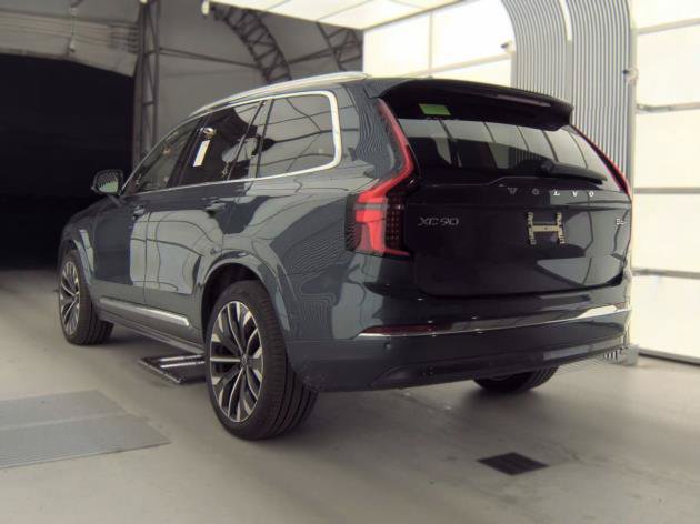 Used 2026 Volvo XC90 B6 Ultra AWD/4WD image 5